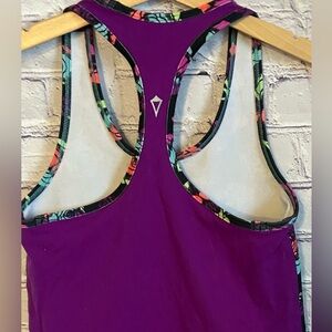 IVIVVA by LULULEMON girls size 8 purple / black floral tank